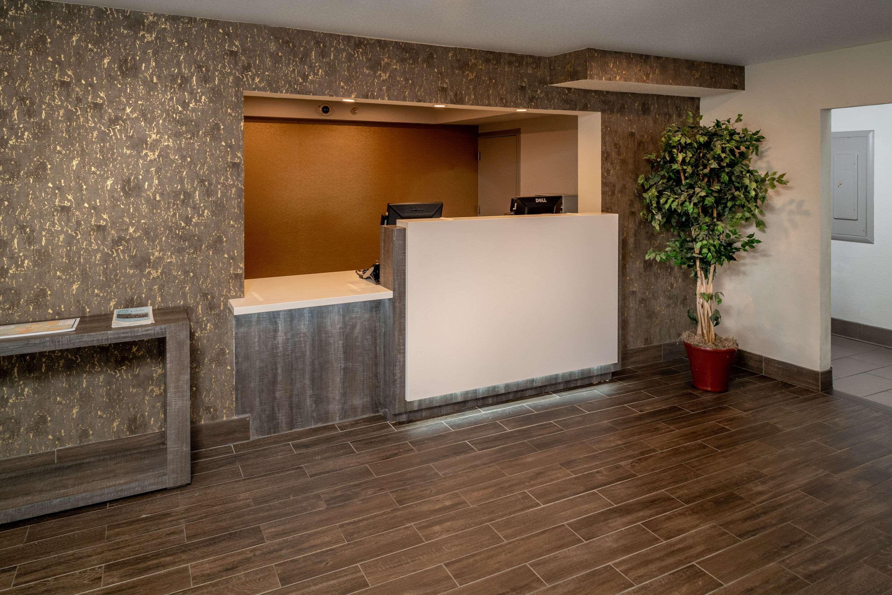 Clarion Pointe Beckley Otel Dış mekan fotoğraf