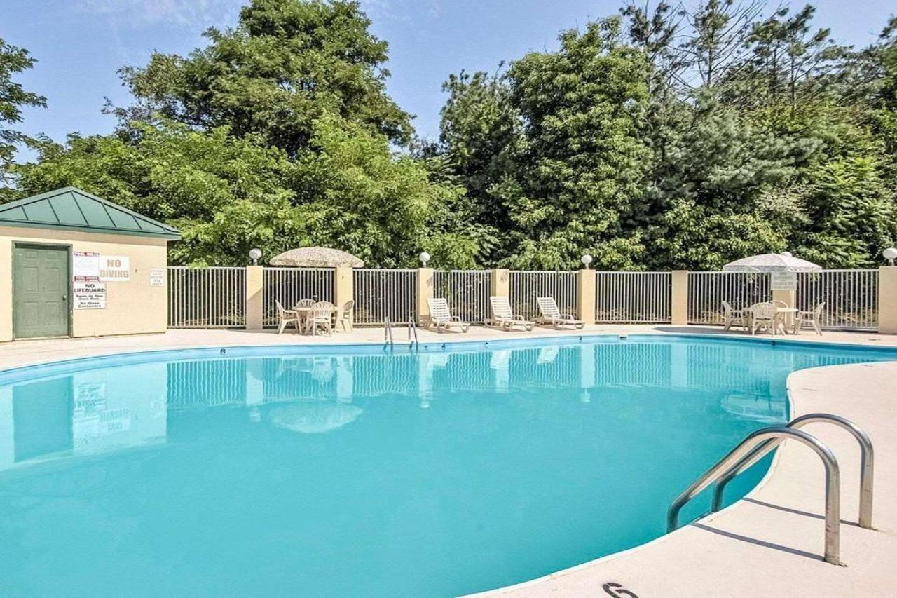 Clarion Pointe Beckley Otel Dış mekan fotoğraf