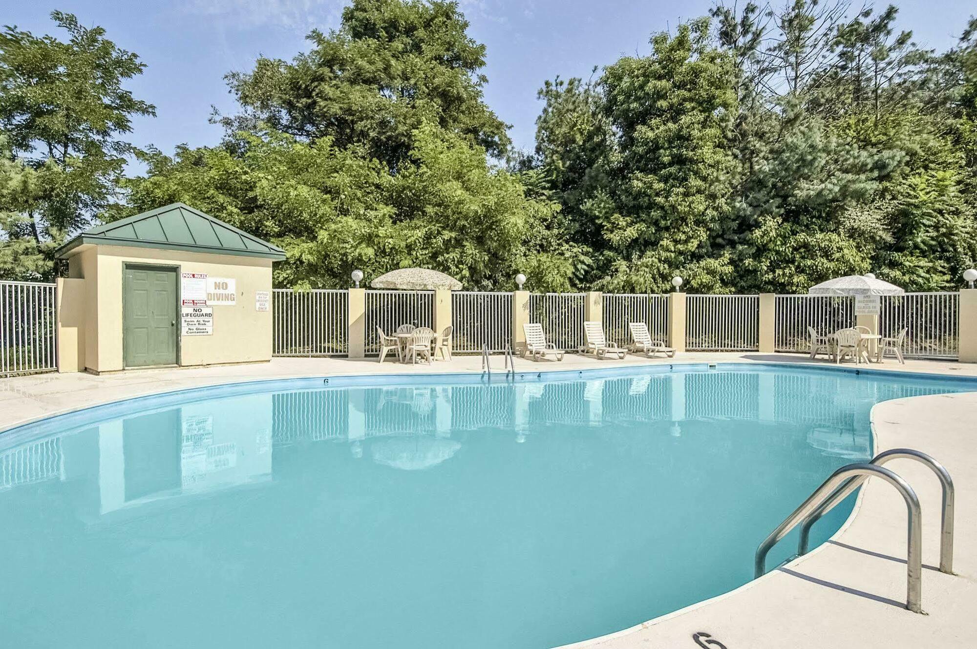 Clarion Pointe Beckley Otel Dış mekan fotoğraf